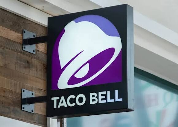 images (8) Taco Bell Lettuce Linked to Cyclospora Outbreak as US Health Officials Investigate More Than 4,300 Cases
