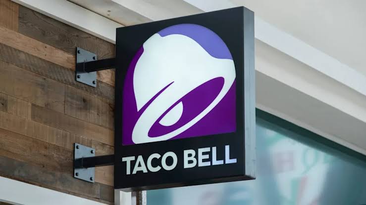 images (8) Taco Bell Lettuce Linked to Cyclospora Outbreak as US Health Officials Investigate More Than 4,300 Cases