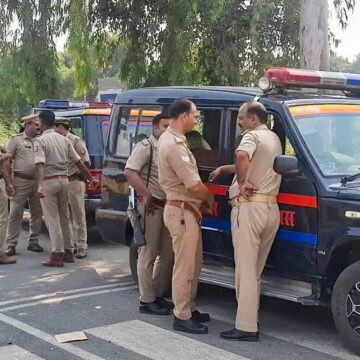 Three Killed, More Than 25 Injured After Punjab-Bound Double-Decker Bus Overturns in Uttar Pradesh