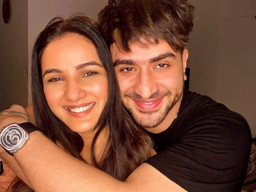 Jasmin Bhasin Responds to Marriage Questions With Aly Goni, Says Constant Pressure Is Unnecessary