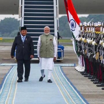 PM Modi Receives Ceremonial Welcome in Jakarta, India and Indonesia Set to Deepen Strategic Partnership