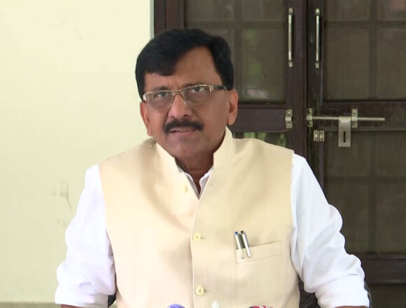 sanjay-raut-accuses-eknath-shinde-govt-of-closing-2000-schools-in-alleged-education-scam Sanjay Raut Alleges Closure of 2,000 Maharashtra Government Schools, Accuses Shinde Government of Education Sector Failures