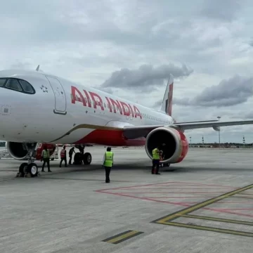 07bih454_plane_625x300_04_August_26 Two Air India Pilots Flagged in Drug Screening After Phuket-Delhi Flight Incident