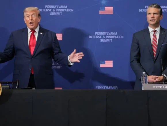 07trump-hegseth Trump Rejects Claims of US Weapons Shortage, Defends Defence Chief Hegseth Amid Iran War Reports