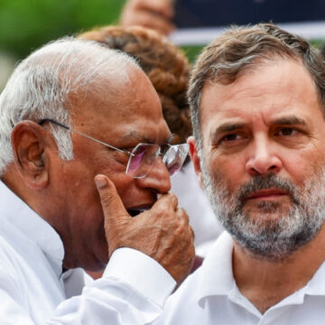 1200-675-27398739-447-27398739-1786776336801 Rahul Gandhi and Mallikarjun Kharge Skip Red Fort Independence Day Ceremony Amid Protocol Dispute