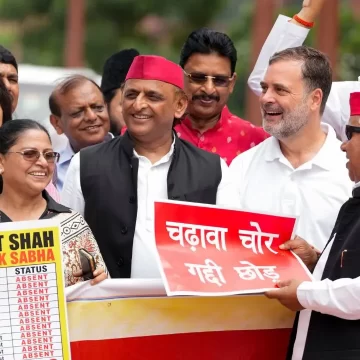 Parliament Monsoon Session: NDA, Opposition Intensify Protests Over Ram Temple Row, Jharkhand Student Crackdown