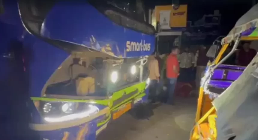 Seven Killed, Eight Injured as Private Bus Crashes Into Auto-Rickshaw in Andhra Pradesh’s Palnadu