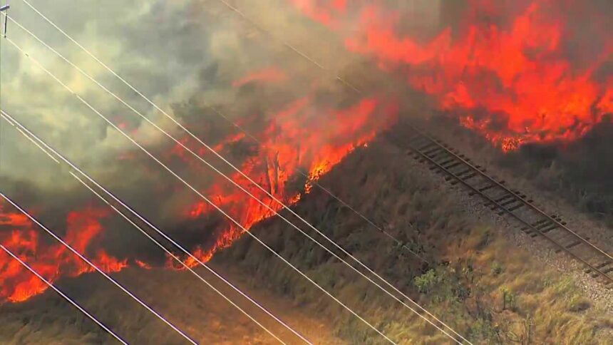 6064b02a-81ba-4a66-b289-b8492ffc8e5c Railroad South Fire Rages Near Indiahoma, Oklahoma, Destroying Homes and Structures