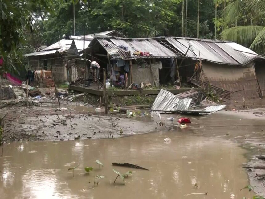 Heavy Monsoon Fury Across India Leaves Over 100 Dead as Floods and Landslides Disrupt Life in Multiple States