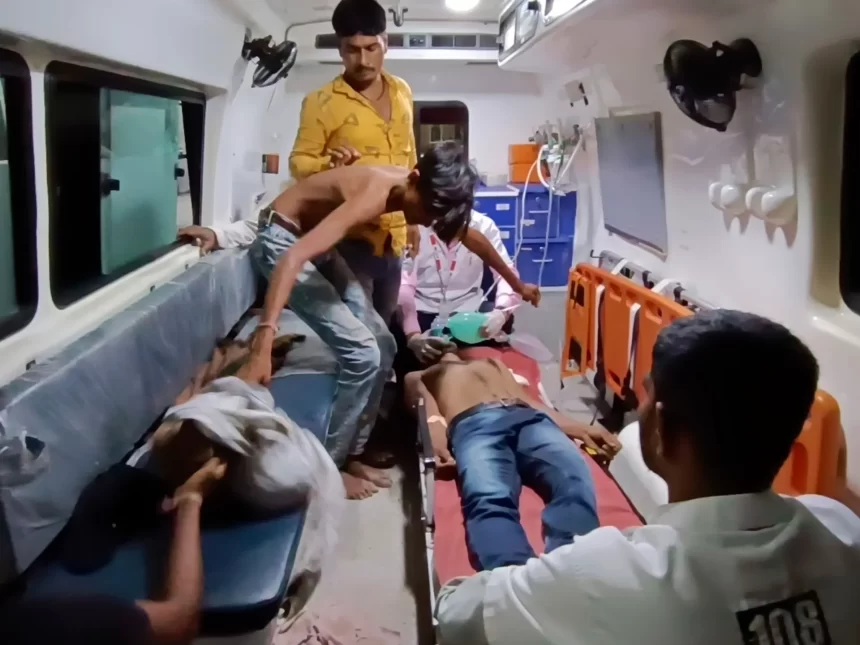 AP22207217642172 Bhavnagar Spurious Liquor Tragedy: Four Dead, 19 Hospitalised as Police Probe Fake Liquor Network