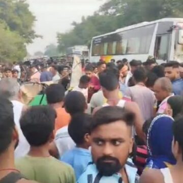 Bihar-Road-Accident-784x441 Bihar Bus Tragedy: Five Killed, Two Injured After Speeding Bus Crashes Into Crowd at Orchestra Event
