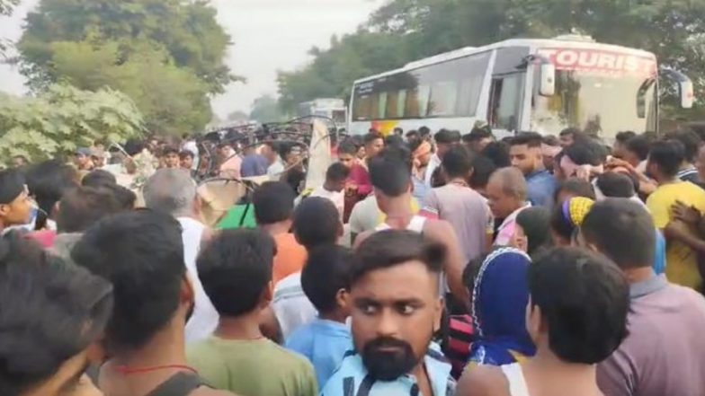 Bihar-Road-Accident-784x441 Bihar Bus Tragedy: Five Killed, Two Injured After Speeding Bus Crashes Into Crowd at Orchestra Event