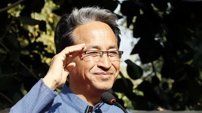 ch1727353 Sonam Wangchuk Clarifies Role, Rejects ‘Protest Mascot’ Label While Backing Jharkhand Students