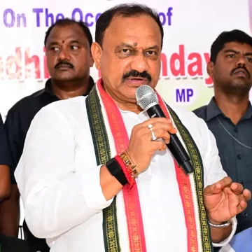 cr-20260710en1bec29dfa00c02c2 Telangana Congress Chief Says Vande Mataram Row Should Not Overshadow Governance, Leaves Final Call on Official Events to CM