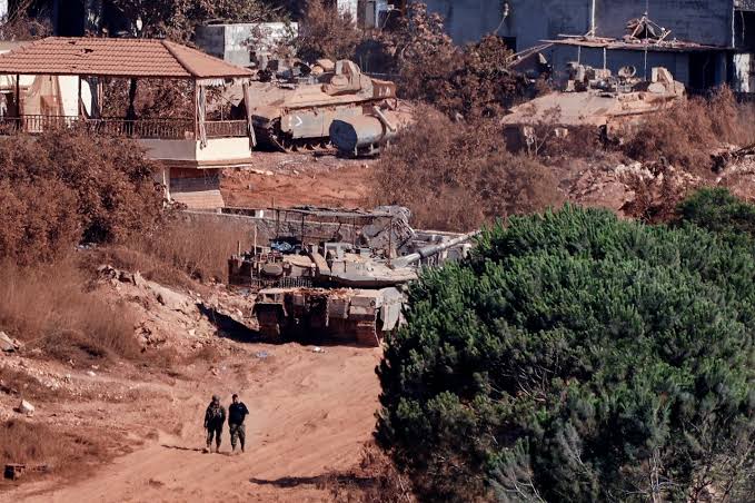 images (10) Israeli Airstrike in Southern Lebanon Kills Seven as Ceasefire Comes Under Strain