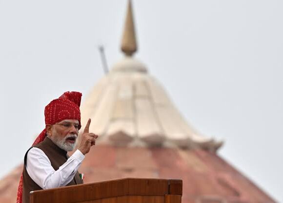 PM Modi’s ‘Dimaagi Naxals’ Remark Sparks Political Row After Independence Day Warning