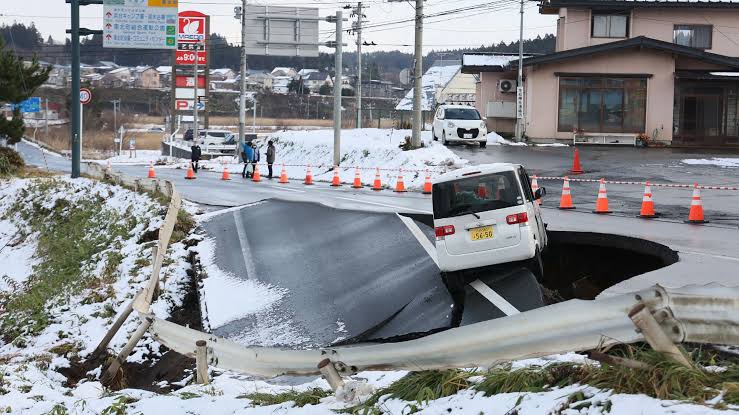 images (19) 5.9-Magnitude Earthquake Strikes Eastern Japan, Injuring Dozens and Shaking Tokyo