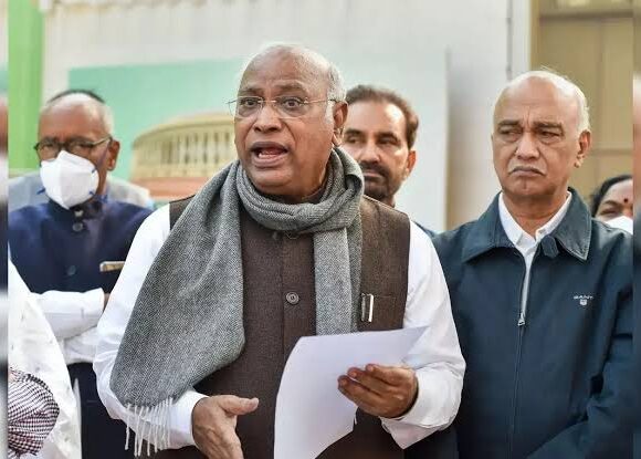 Parliament Standoff Deepens as Kharge Defends Opposition Demands, Rejects ‘Goalpost-Shifting’ Charge