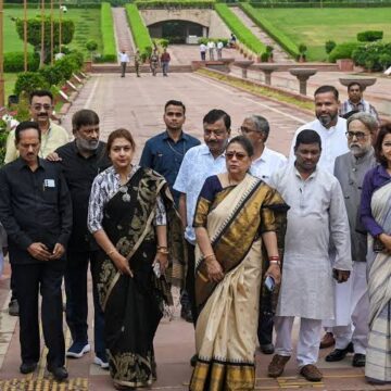 images (34) Lok Sabha Secretariat Issues Notices to 20 Rebel TMC MPs Over Disqualification Pleas