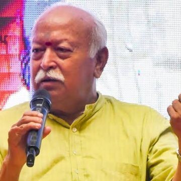 images (40) Mohan Bhagwat Urges Indian Diaspora in US to Honour ‘Karma Bhumi’, Embrace Unity in Diversity