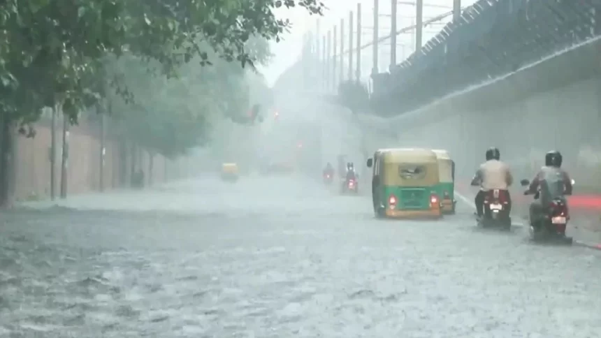 Delhi Rainfall: IMD Issues Red Alert as Heavy Showers Lash Parts of Capital