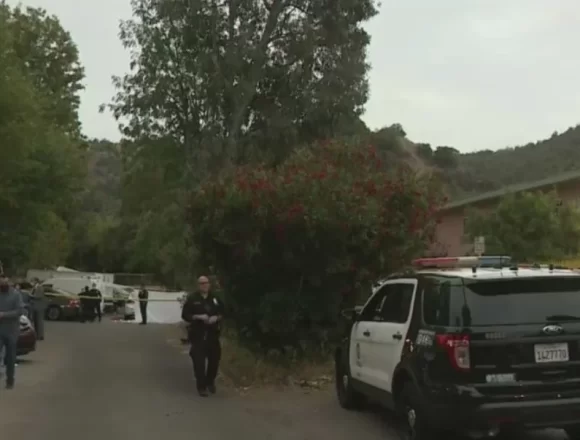 Highland-Park-shooting Highland Park Shooting in Los Angeles Leaves One Dead as Police Search for Suspect