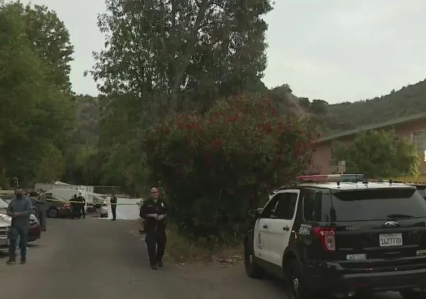 Highland-Park-shooting Highland Park Shooting in Los Angeles Leaves One Dead as Police Search for Suspect