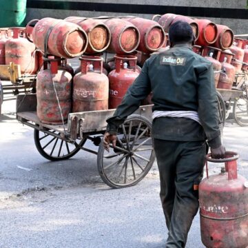 LPG CRISIS DELHI_15_04_5 India’s LPG Imports from US Soar 254% as Crude Oil Purchases Plunge in Q1 FY27