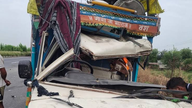 images (49) Six Pilgrims Killed, 14 Injured After Van Crashes Into Parked Truck on KMP Expressway in Palwal