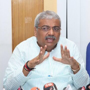 images (76) Karnataka Congress MLA Resigns Over Exclusion of Indi, Chadachan from Drought List